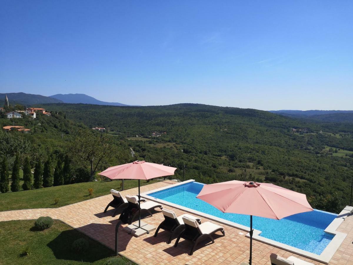 Home Andrea With Infinity Salty Pool Roc Exterior photo